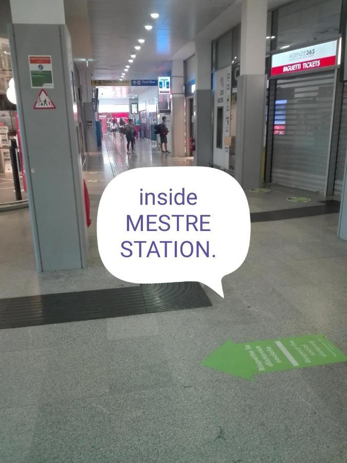 Central Station Rooms Mestre Eksteriør bilde